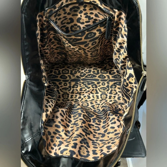 Victoria's Secret Large Travel Carry On Overnight Bag Black Cheetah Inside Print - Picture 4 of 5
